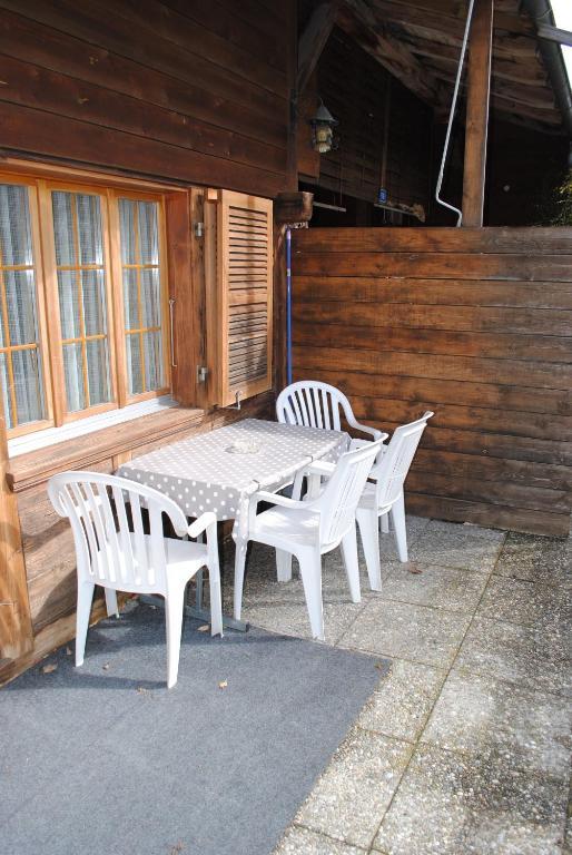Studio Glaus Apartment Wilderswil Room photo